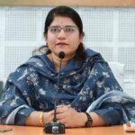 సేవలపై అభిప్రాయాలను ఫీడ్బ్యాక్ రూపంలో తెలియజేయాలి